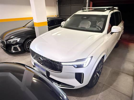VOLVO XC90 2.0 T8 PHEV PLUS AWD GEARTRONIC VOLVO XC90 2.0 T8 PHEV PLUS AWD GEARTRONIC